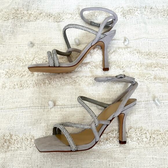 NWT Marc Fisher Debbie Sandal heels in taupe size 6 - Picture 5 of 9